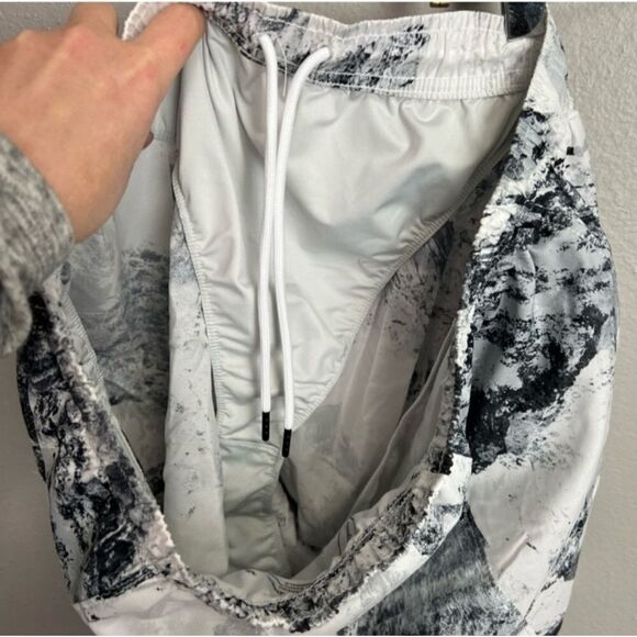 The North face run shorts xs workout women y2k teen juniors summer pocket - Picture 6 of 15